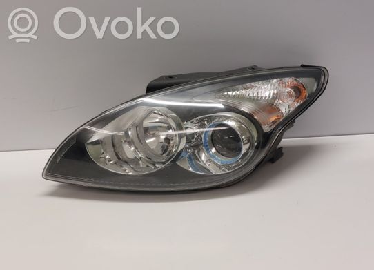 Hyundai i30 Priekinis žibintas 