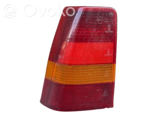 Opel Kadett E Luci posteriori 