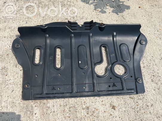 Dacia Duster Cache de protection sous moteur 