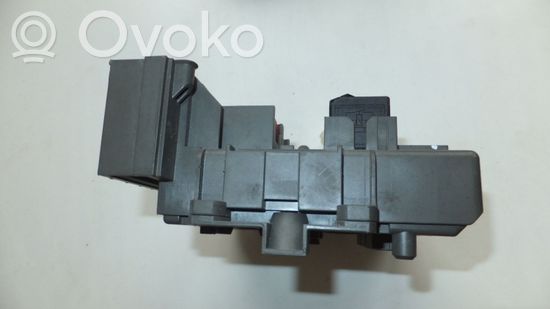 BMW 3 E90 E91 Fuse box set 9119445