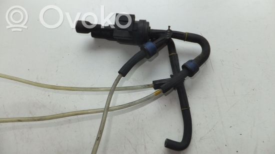 Mercedes-Benz CLK A209 C209 Vacuum valve A0025401497