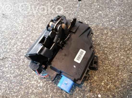 Volkswagen Golf Plus Rear door lock 7L0839016