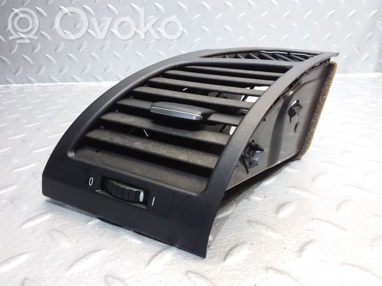 BMW 1 E81 E87 Dashboard side air vent grill/cover trim 7059187