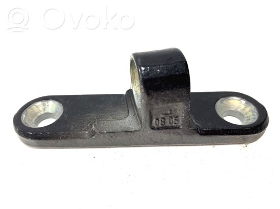 Mercedes-Benz CLS C219 Rear door lower hinge 0805