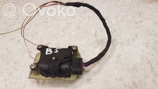 Volkswagen PASSAT B5 Air flap motor/actuator 740220383F