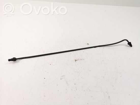 Volkswagen Tiguan Clutch pipe/line