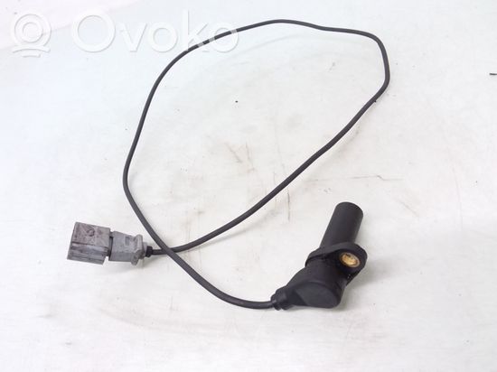 Audi A4 S4 B5 8D Crankshaft position sensor 038907319E