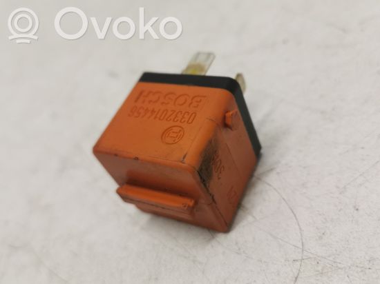 BMW 5 E34 Other relay 0332014456