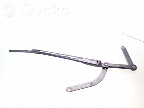 Mercedes-Benz C W203 Front wiper blade arm A2038202944