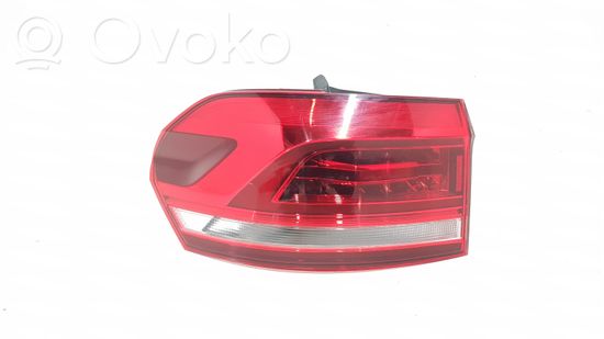 Volkswagen Touran III Rear/tail lights VALEO 5TA945207 L90091815