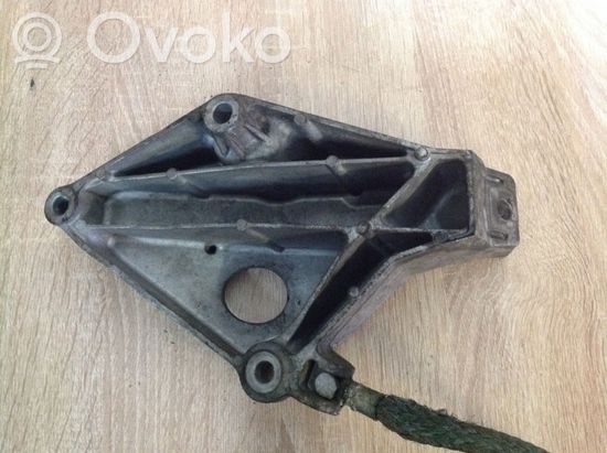 BMW 3 E90 E91 Engine mounting bracket 677504101 59280110