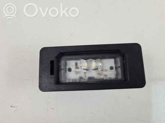 BMW 5 G30 G31 Number plate light 7410302
