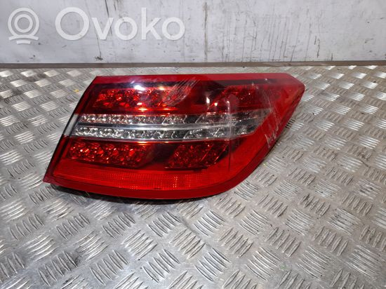 Mercedes-Benz E A207 Rear/tail lights A2079060458