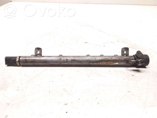 Mercedes-Benz B W245 Fuel pressure regulator A6110780449 0281002504
