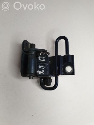 Audi Q7 4L Rear door lower hinge 4L0833412A
