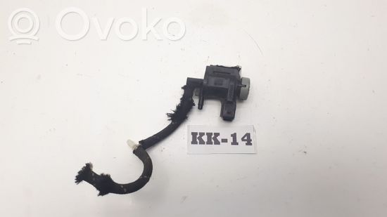 Volkswagen Golf IV Turbo solenoid valve 1J0906283A