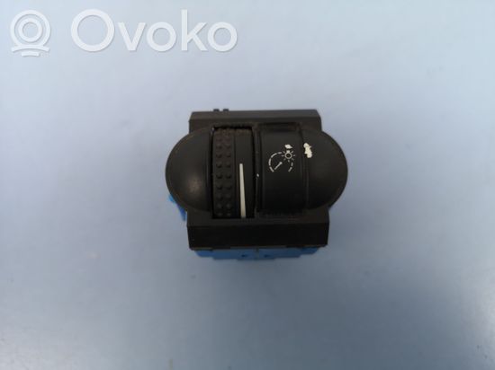 Volkswagen Touareg I Panel lighting control switch 7L6941334