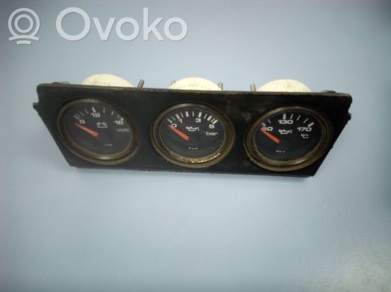 Audi 80 90 S2 B4 Oil temperature sensor 893863159 893919541