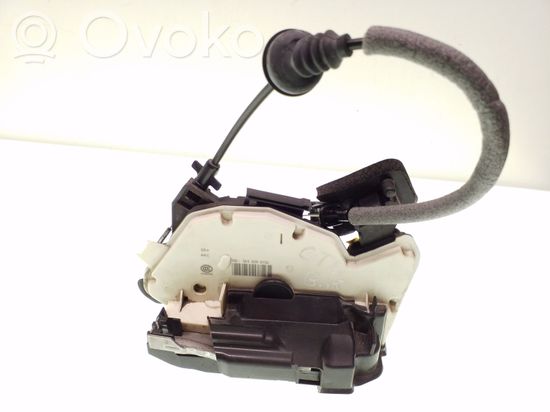 Volkswagen Golf VII Rear door lock 5K4839015Q