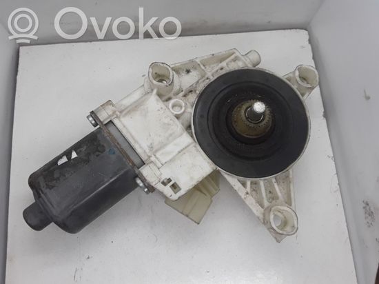 Mercedes-Benz ML W164 Front door window regulator motor A2518200842 0130822272 997081102