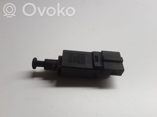 Audi A4 S4 B5 8D Brake pedal sensor switch 927189D