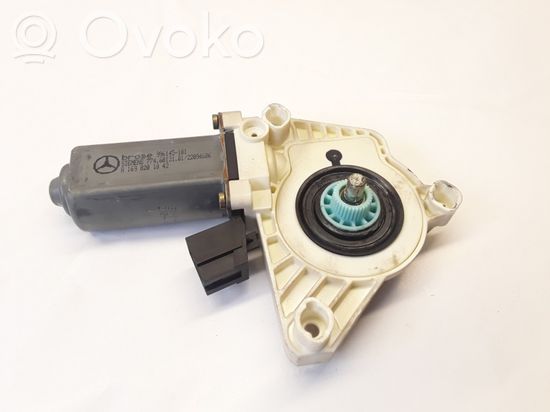 Mercedes-Benz A W169 Front door window regulator motor A1698201842 996145101