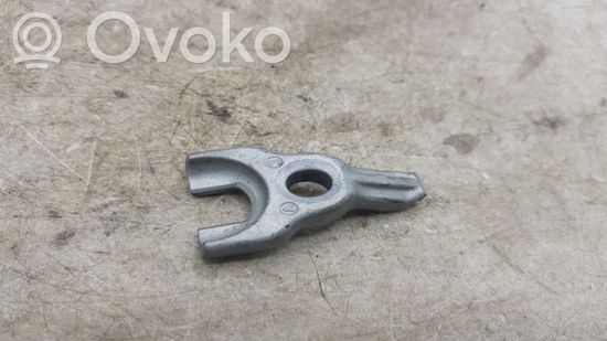 BMW 3 E92 E93 Fuel Injector clamp holder NOCODE