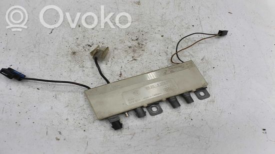 BMW 5 E39 Aerial antenna amplifier 65258378090