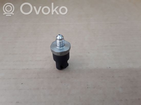 Mercedes-Benz E W210 Air conditioning (A/C) pressure sensor 0265005303