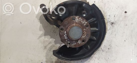 Volkswagen Golf VII Rear wheel hub