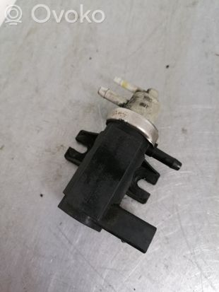 Volkswagen PASSAT B5.5 Turbo solenoid valve 1J0906627A