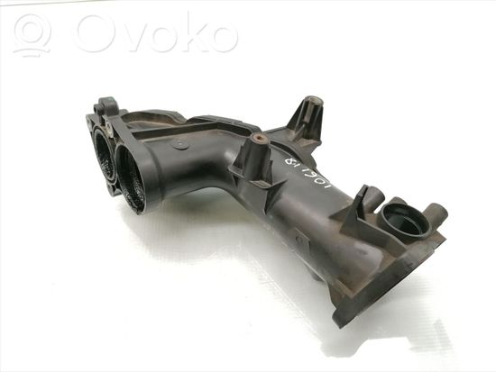 Mercedes-Benz E W211 Air intake hose/pipe A6420901037
