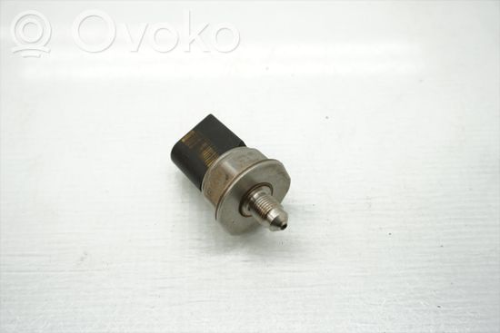 BMW 3 E92 E93 Fuel pressure sensor 7537319