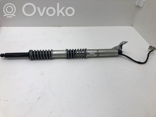 BMW 5 F10 F11 Tailgate strut 5124720701510