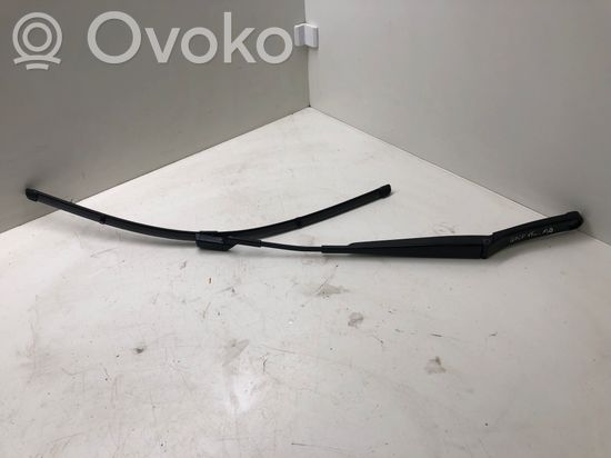 Volkswagen Golf VII Windshield/front glass wiper blade