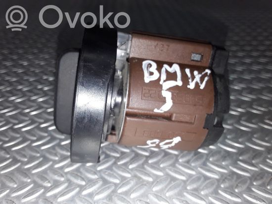 BMW 5 E39 Fog light switch 8363684
