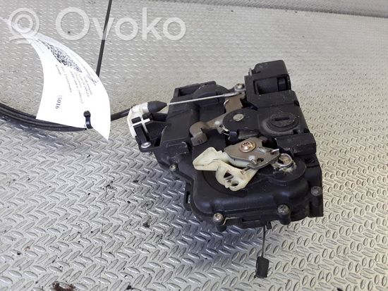 Volkswagen Golf IV Rear door lock