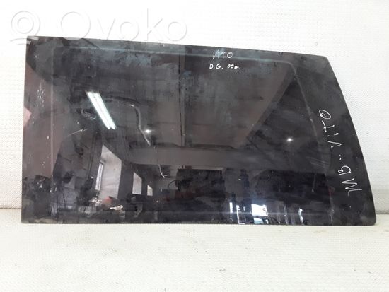 Mercedes-Benz Vito Viano W638 Rear side window/glass