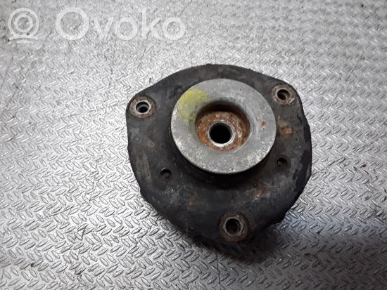 Volkswagen Polo IV 9N3 Front upper strut mount