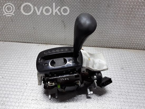 Audi A8 S8 D2 4D Gear selector/shifter (interior) 4D0713041