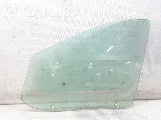 Mercedes-Benz Vaneo W414 Front door window glass four-door
