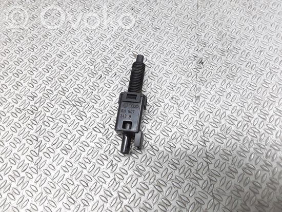 811907343 Audi A8 S8 D2 4D Clutch pedal sensor 811907343