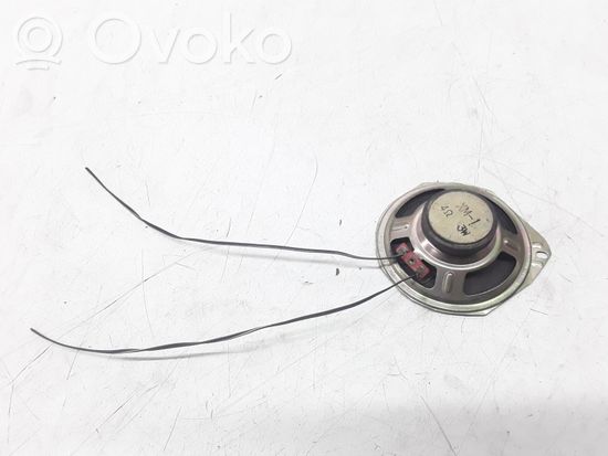 Mercedes-Benz 200 300 W123 Panel speaker