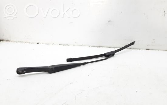 Mercedes-Benz ML W163 Front wiper blade arm