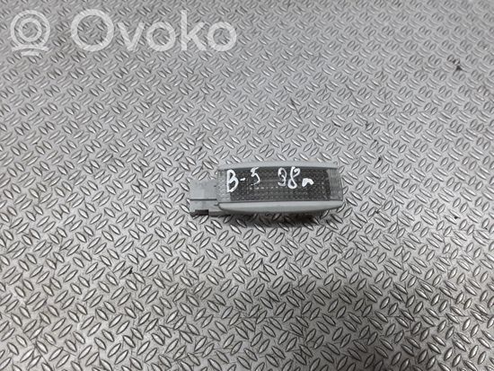 Volkswagen PASSAT B5 Other interior light 3B0947113