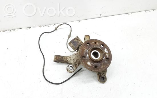 Mercedes-Benz Vito Viano W638 Front wheel hub spindle knuckle