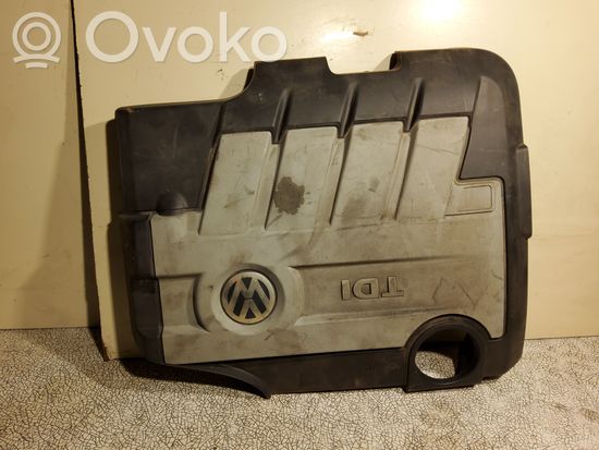 Volkswagen Tiguan Engine cover (trim) 03L103925