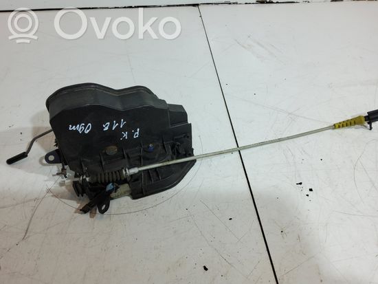 BMW 1 E81 E87 Front door lock 7202145 A053702