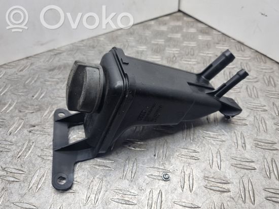 Audi A4 S4 B7 8E 8H Power steering fluid tank/reservoir 8E0422373B 8E0422373B G002000