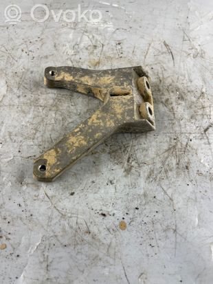 BMW 3 E46 Engine mounting bracket 41743662